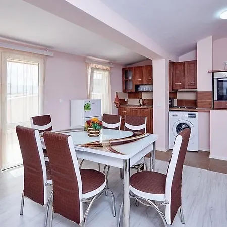 Боряна Apartamento *